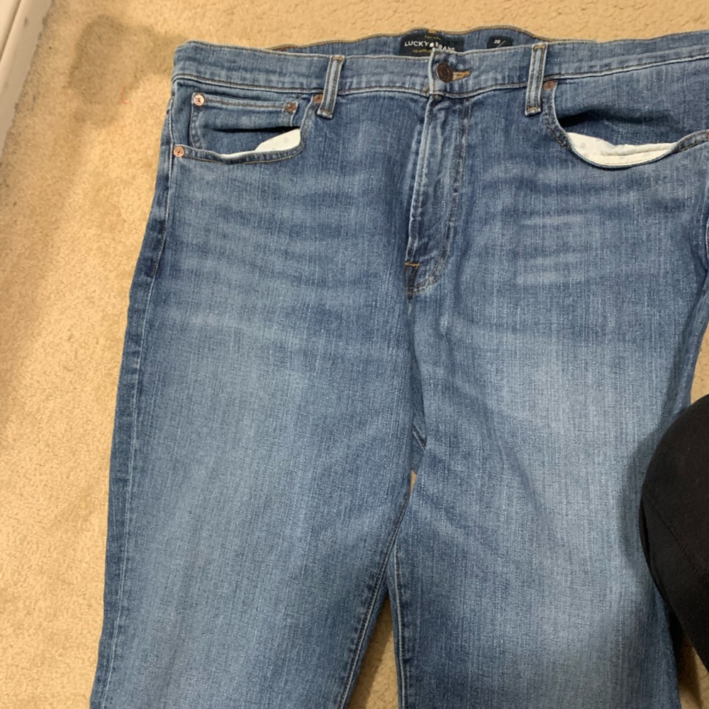 Mens Lucky brand jeans. 38/32 - Picture 2 of 4